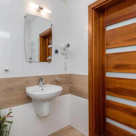 Apartment Nemo 4 Bedrooms & Grill Zastan