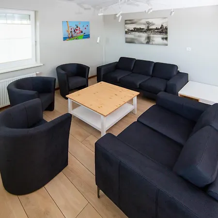 Nemo 4 Bedrooms & Grill Apartment