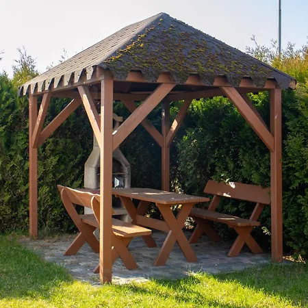 Apartmán Nemo 4 Bedrooms & Grill New Translation