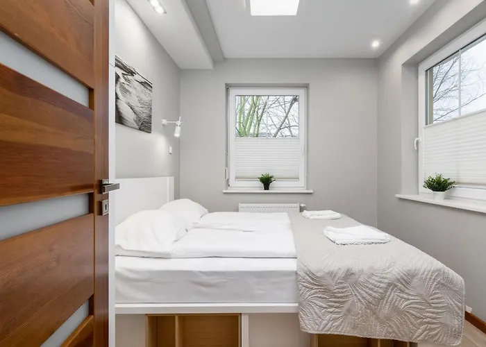 Apartment Nemo 4 Bedrooms & Grill