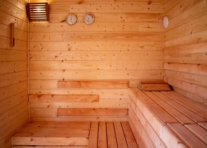 Nemo 4 Bedrooms & Grill Apartment *